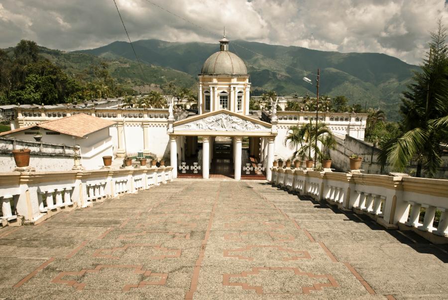 Cementerio Fredonia. Antioquia, Colombia