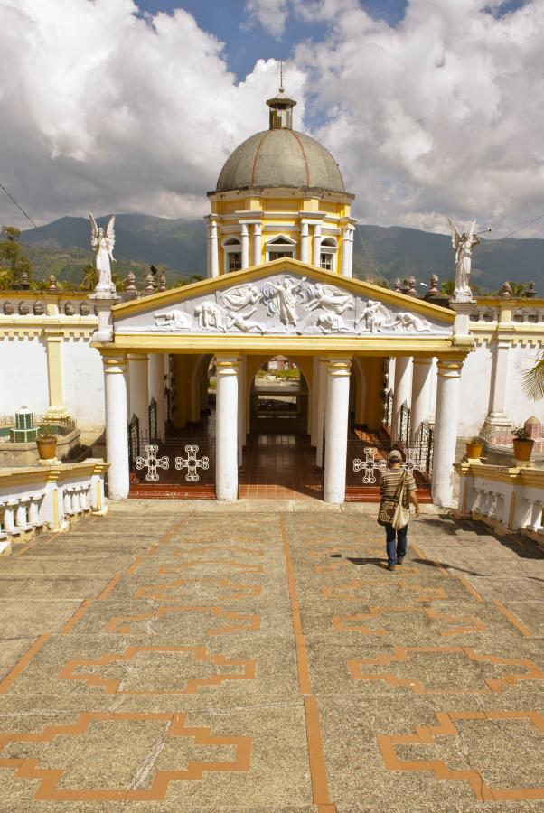 Cementerio Fredonia. Antioquia, Colombia