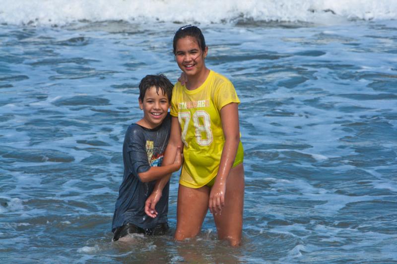 Hermanos Sonriendo, Playa Mendihuaca, Santa Marta,...