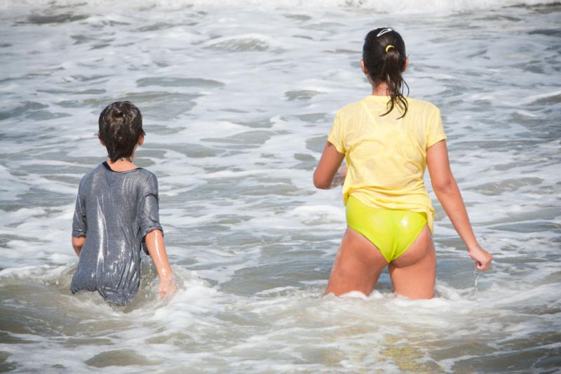 NiÃ±os en el Mar, Playa Mendihuaca, Santa Marta,...