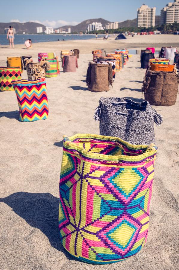 Mochilas Wayuu, Playa Bello Horizonte, Santa Marta...