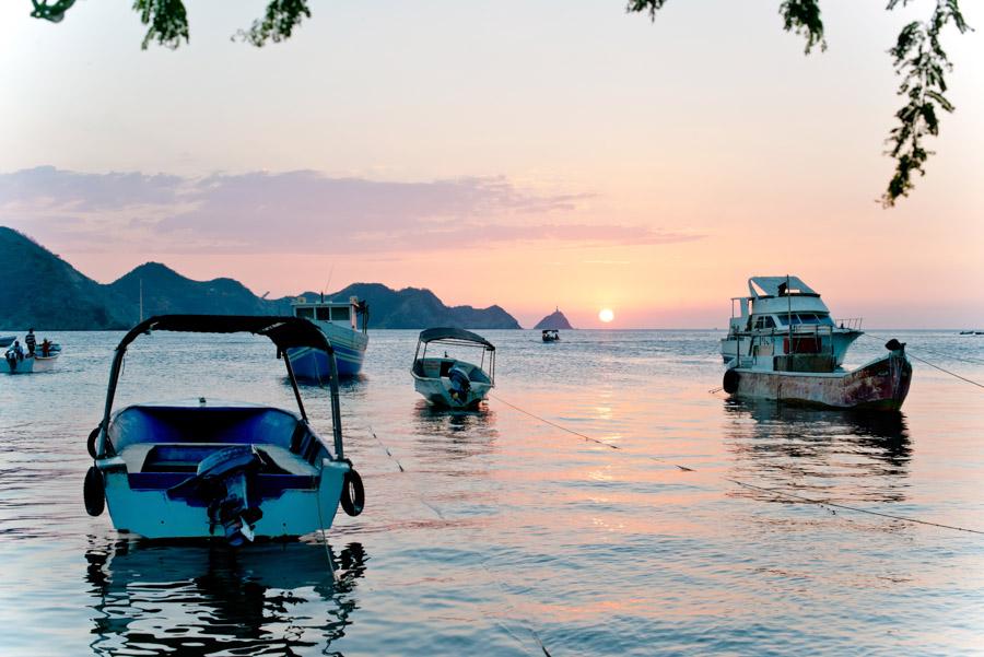 Embarcaciones en Playa Grande, Taganga, Santa Mart...