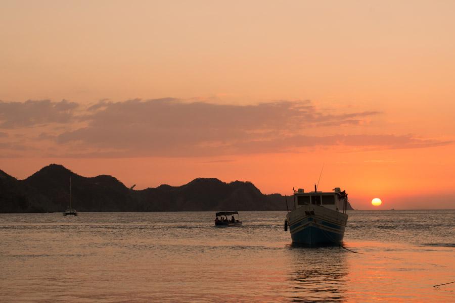 Embarcacion en Playa Grande, Taganga, Santa Marta,...