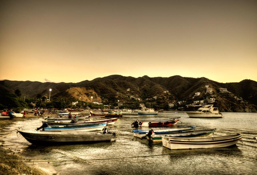 Embarcaciones en Playa Grande, Taganga, Santa Mart...