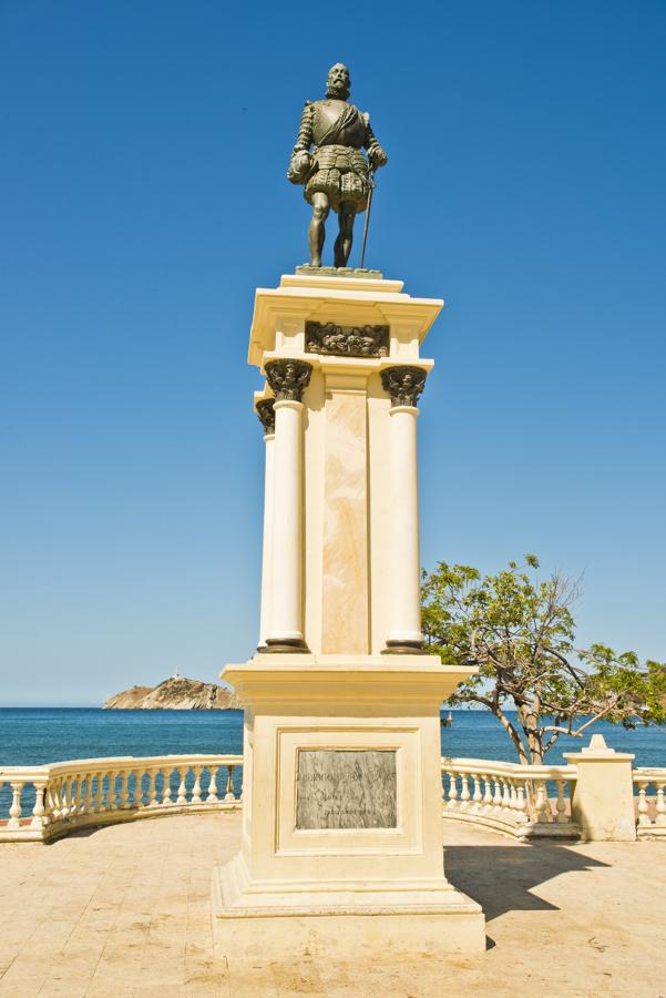 Estatua Rodrigo de Bastidas, Santa Marta, Magdalen...