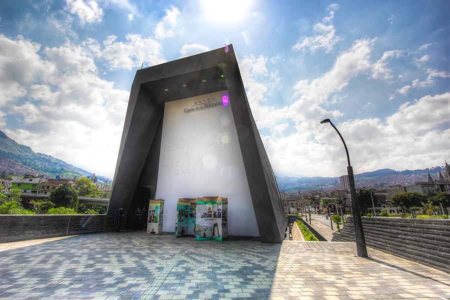 Museo Casa de la Memoria, La Candelaria, Medellin,...