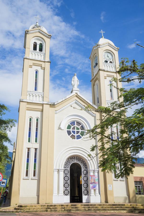 Iglesia de la Inmaculada Concepcion, Restrepo, Met...