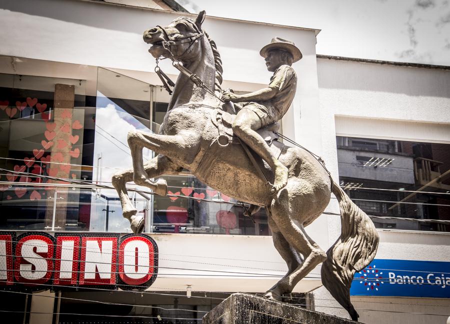 Centauro Llanero, Plazoleta de los Centauros, Vill...