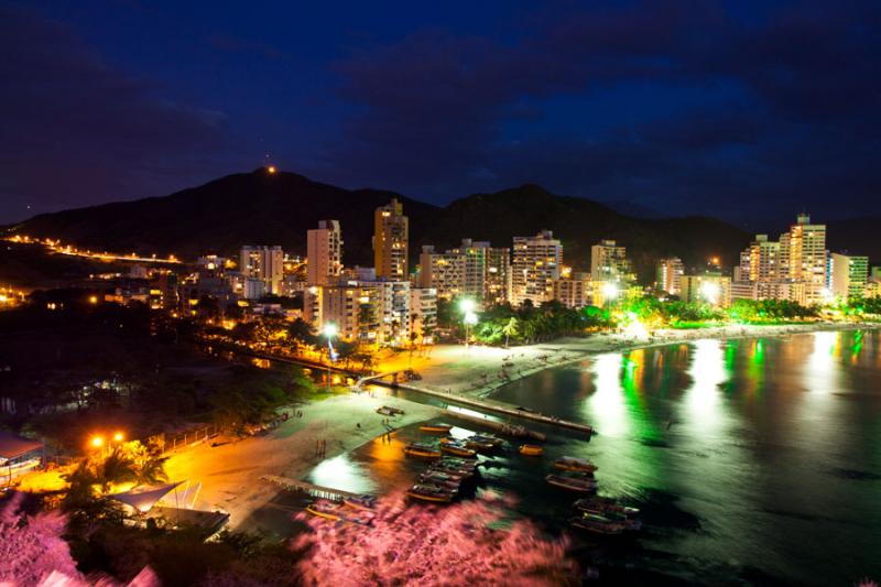 Panoramica Nocturna del Rodadero, Santa Marta, Mag...