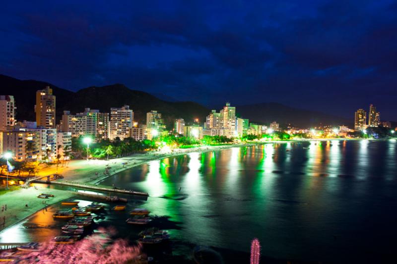 Panoramica Nocturna del Rodadero, Santa Marta, Mag...