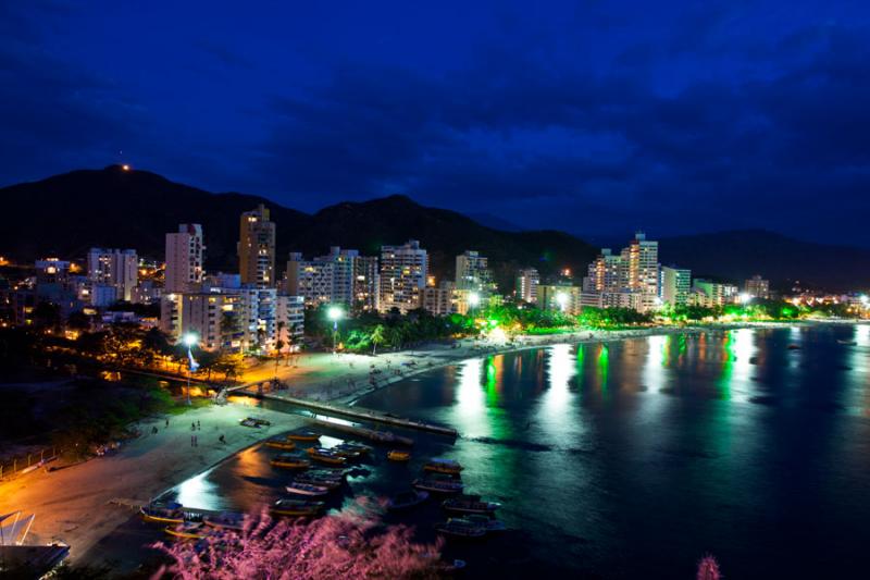 Panoramica Nocturna del Rodadero, Santa Marta, Mag...