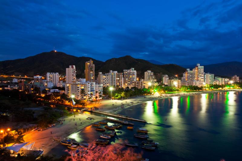 Panoramica Nocturna del Rodadero, Santa Marta, Mag...