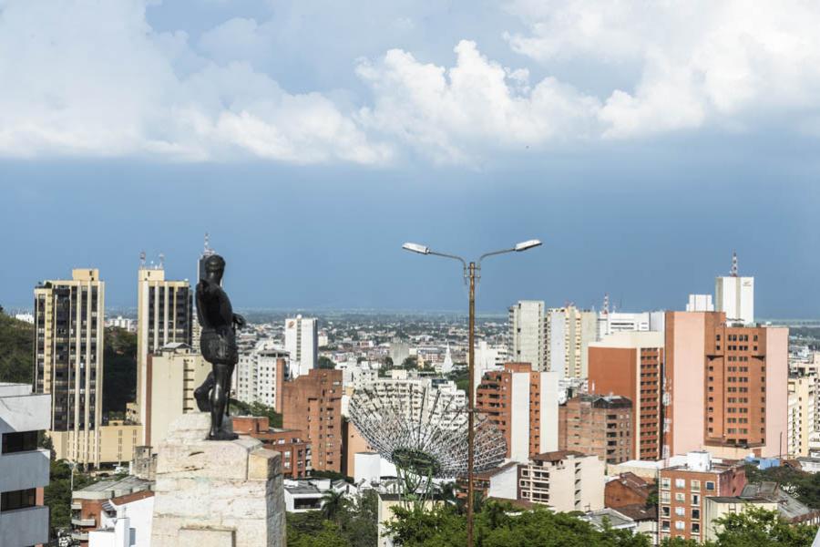 Estatua de Sebastian de Belalcazar, Cali, Valle de...