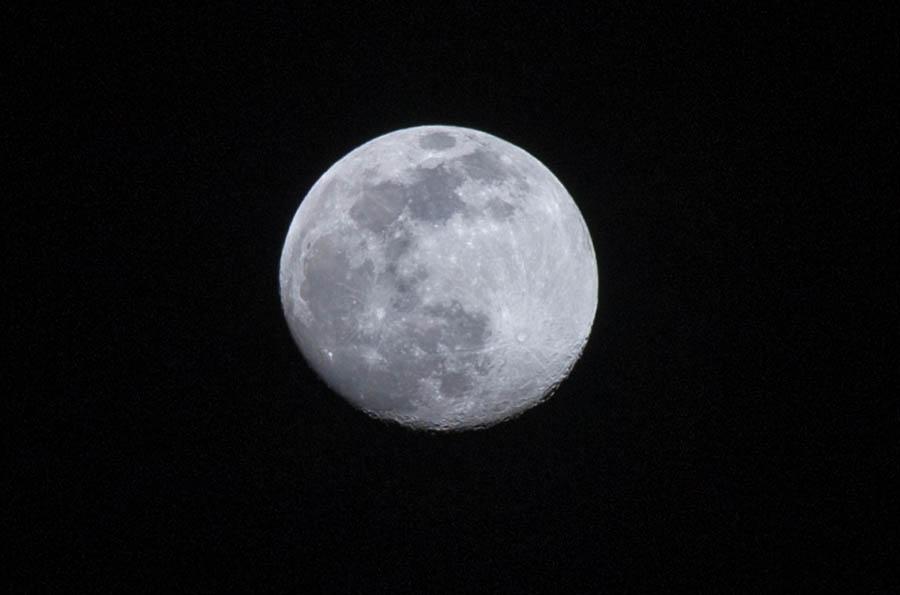 Luna, Medellin, Colombia