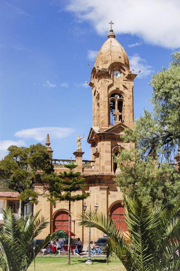 Iglesia, Colombia