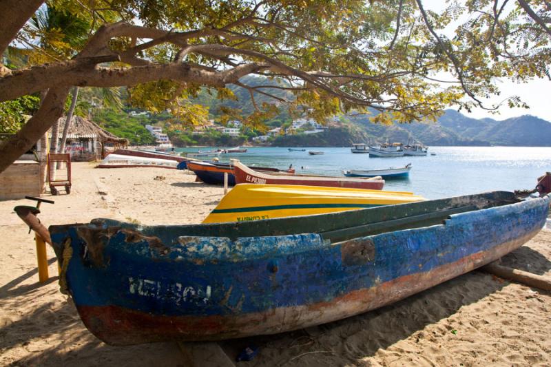 Canoa en Playa Grande, Taganga, Santa Marta, Magda...