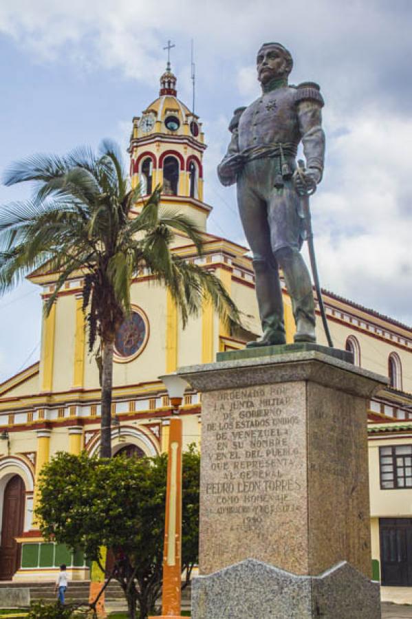 Iglesia Santa Maria Magdalena, Yacuanquer, Nariño...