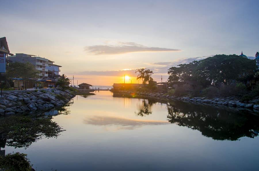 Montañita, Ecuador