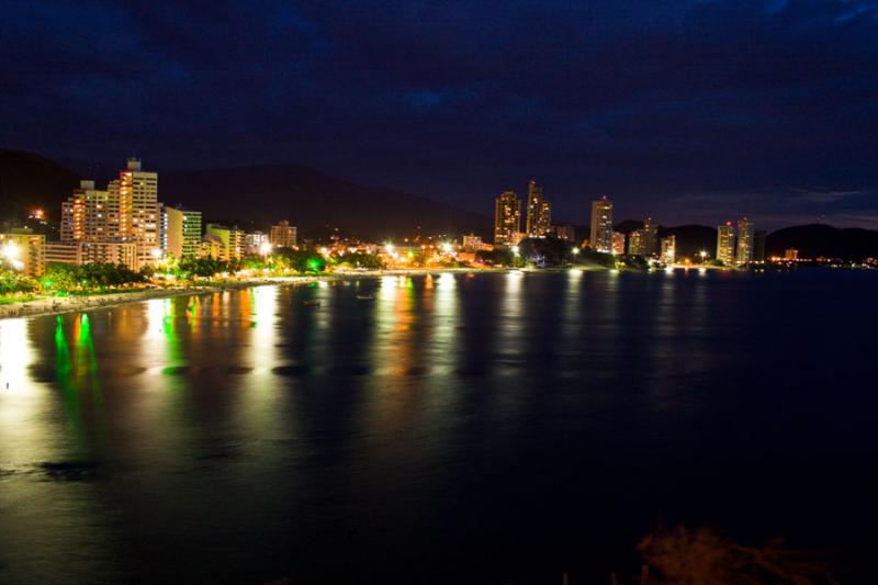 Panoramica Nocturna del Rodadero, Santa Marta, Mag...