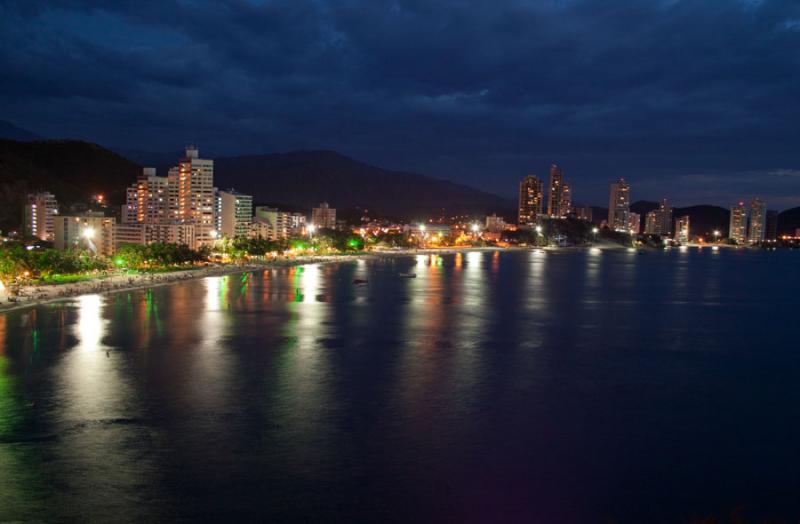 Panoramica Nocturna del Rodadero, Santa Marta, Mag...