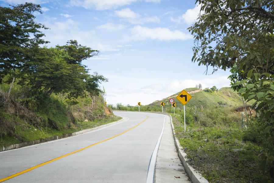 Via La Sierra - Las Rosas, Cauca, Colombia