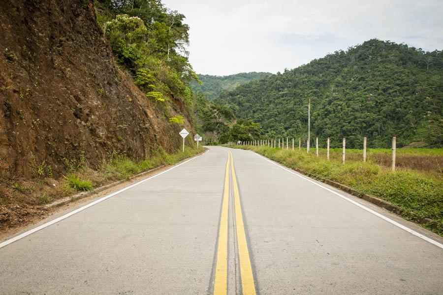 Via Pueblo Rico- Santa Cecilia, Risaralda, Colombi...