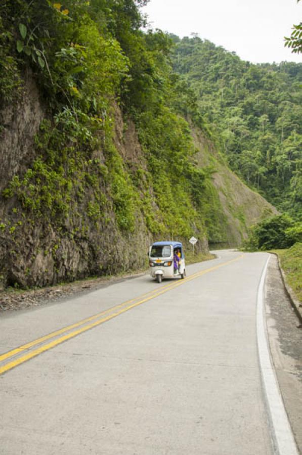 Via Pueblo Rico- Santa Cecilia, Risaralda, Colombi...