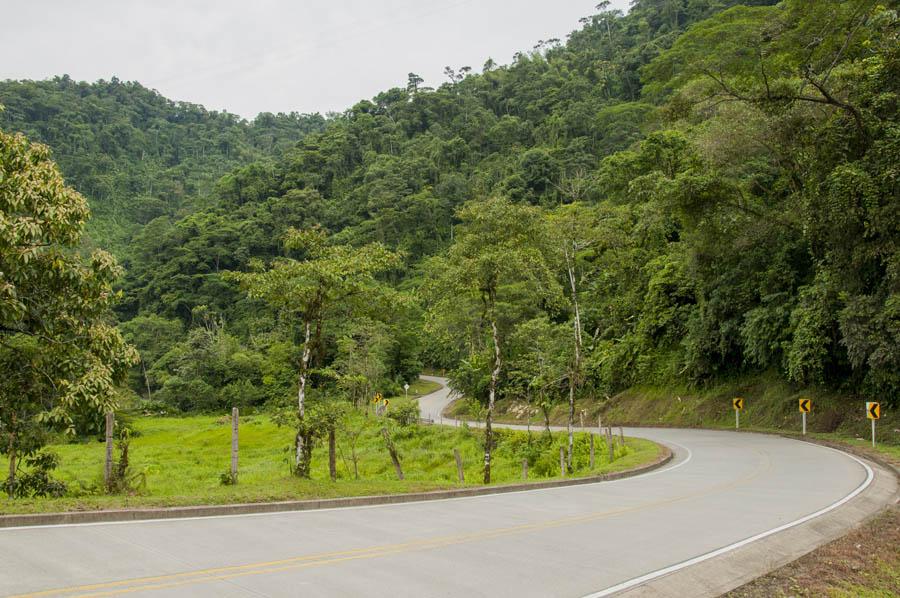 Via Pueblo Rico- Santa Cecilia, Risaralda, Colombi...