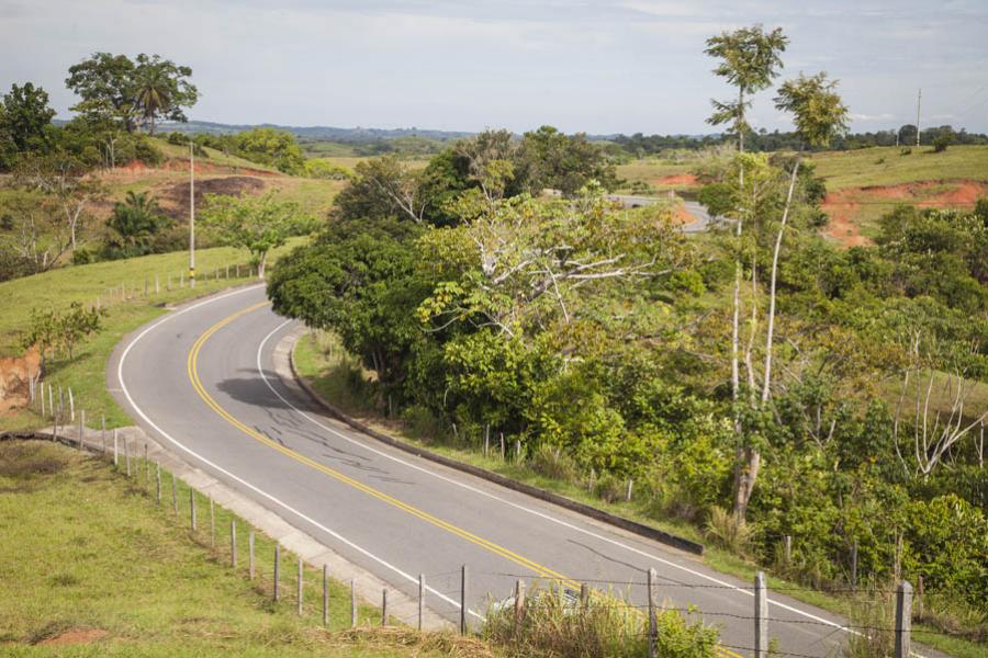 Via Caucacia-El Bagre, Antioquia, Colombia