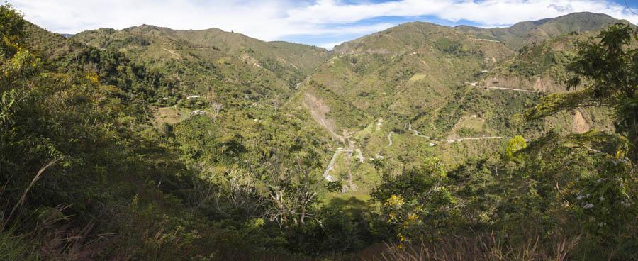 Via El Toyo-Cañas Gordas; Antioquia; Colombia