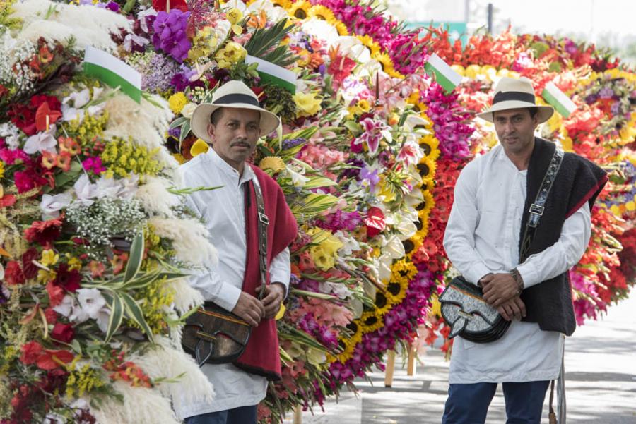 Silleteros, Feria De Flores, Medellin, Antioquia, ...