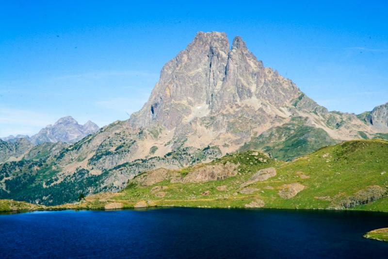 Pico de Midi dÂ´Ossau, Pirineos Atlanticos, Fran...