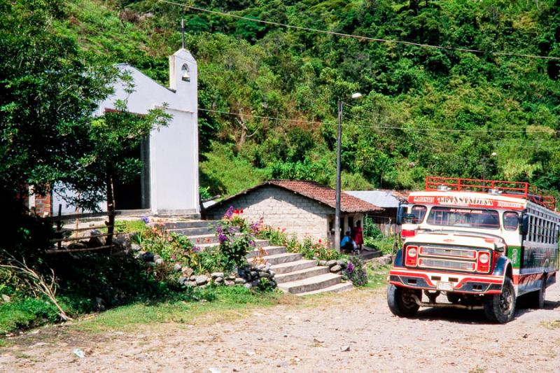 Chiva en Quinchana, San Agustin, Huila, Neiva, Col...