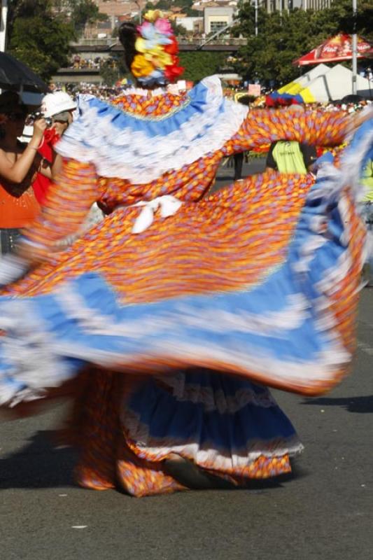 Bailarina en el Desfile de Silleteros, Medellin, A...