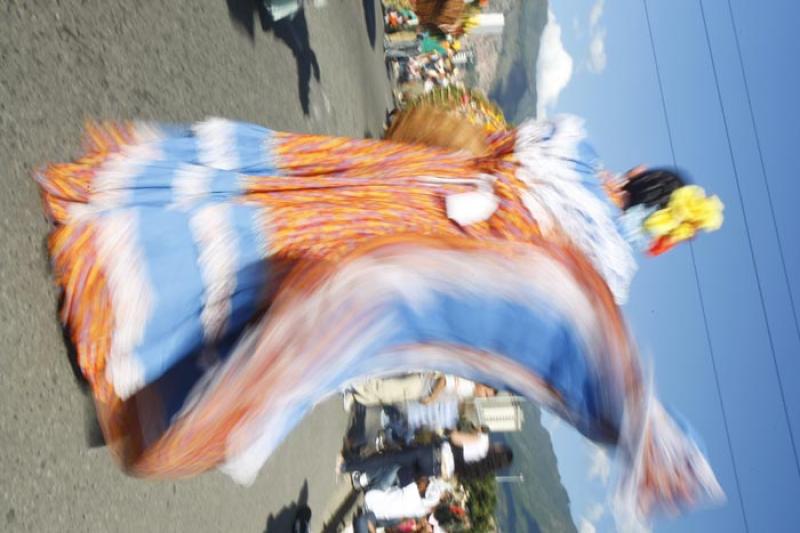 Bailarina en el Desfile de Silleteros, Medellin, A...