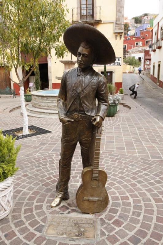 Monumento a Jorge Negrete, Guanajuato, Mexico, Ame...