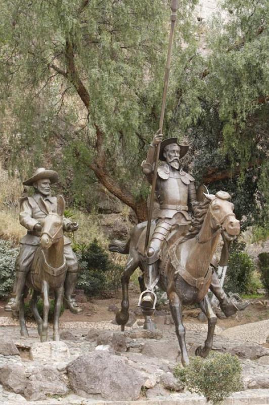 Monumento a Don Quijote y Sancho Panza, Guadalajar...