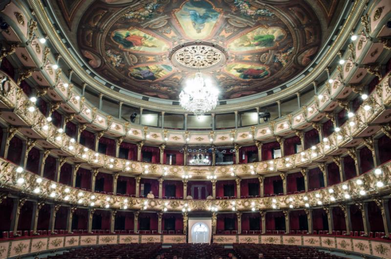 Teatro Cristobal Colon, La Candelaria, Bogota, Cun...