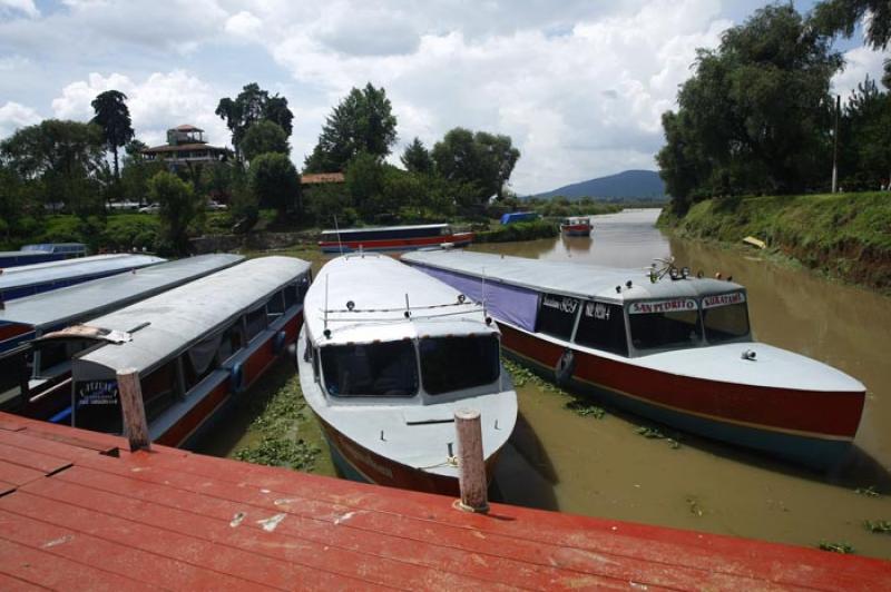 Barcos de la Isla de Janitzio, Patzcuaro, Michoaca...