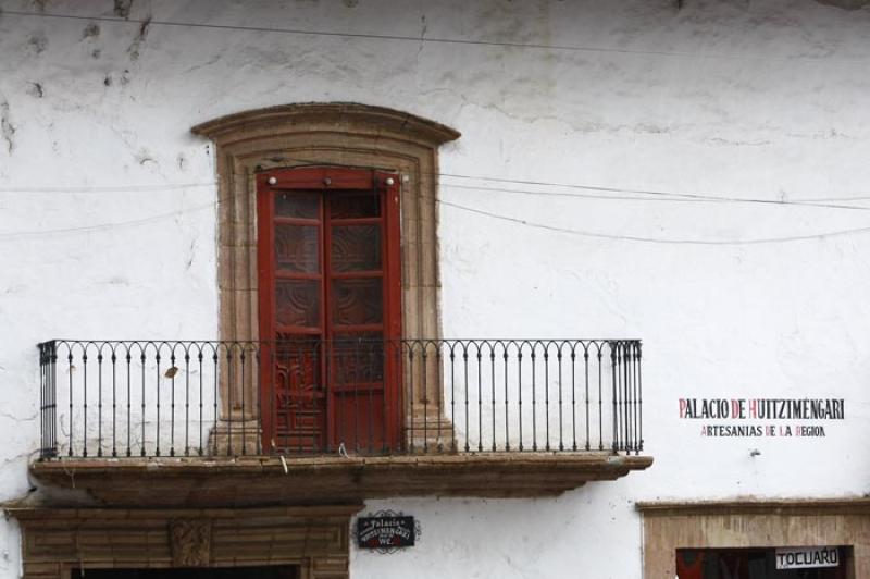 Balcon del Palacio de Huitzimengari, Patzcuaro, Mi...