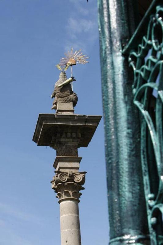 Monumento a la America, Quiroga, Michoacan, Moreli...