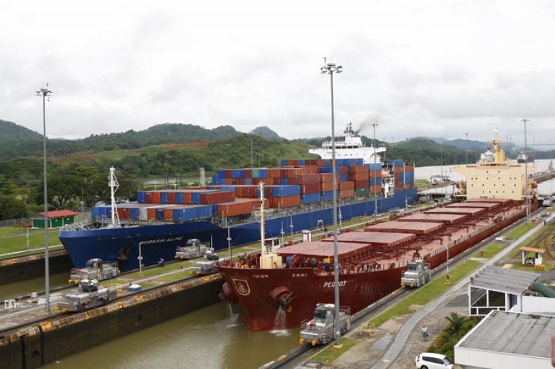 Miraflores Locks, Canal de Panama, Panama, America...