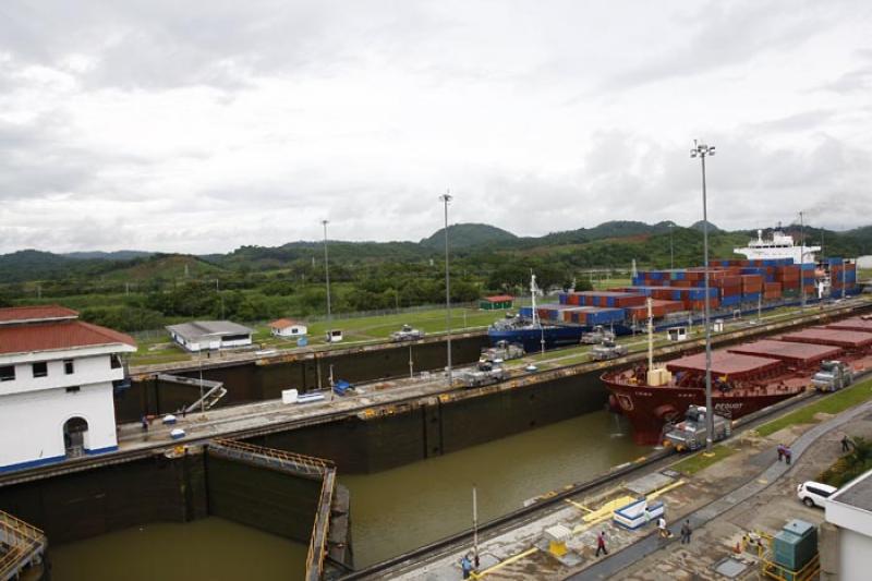 Miraflores Locks, Canal de Panama, Panama, America...