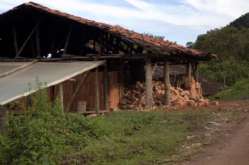 Fabrica de Ladrillos Artesanal, Huila, Neiva, Colo...