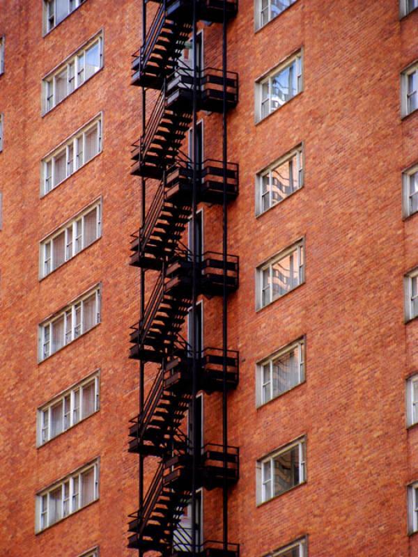 Escalas de un Edificio