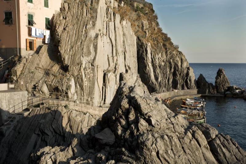 Manarola, Cinque Terre, Liguria, Italy, Europa Occ...